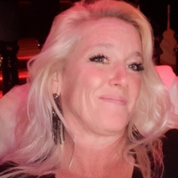 Meet your Posher, Ricki - Picture 1 of 7